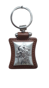 BRELOK ŚW. KRZYSZTOF SREBRNY  NA SKÓRCE BRĄZOWY